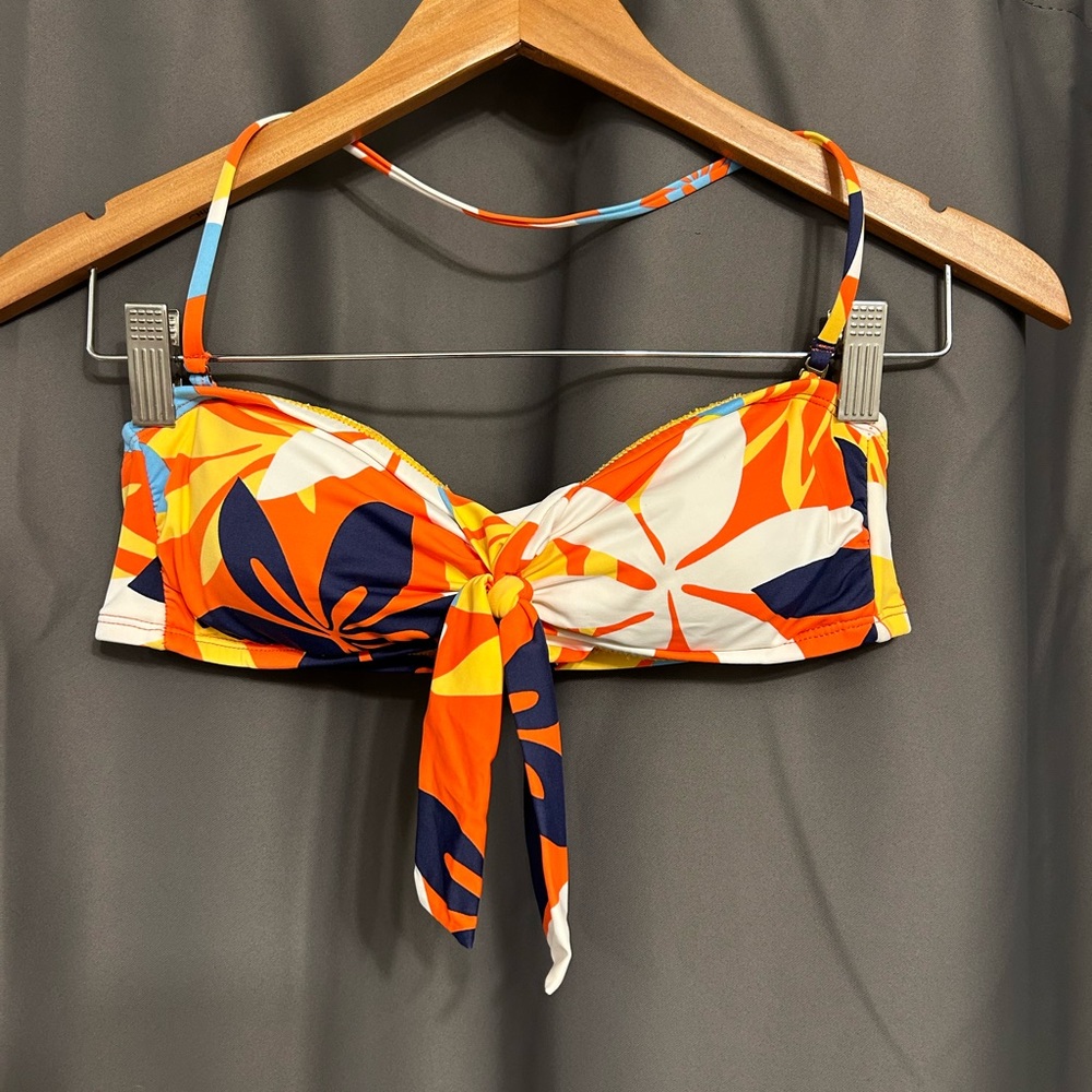Bikini top